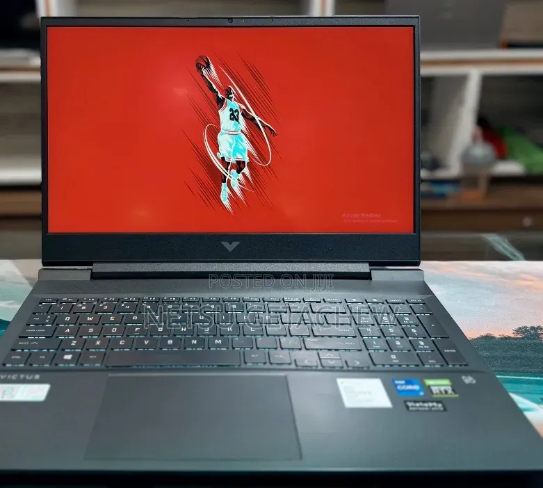 New Laptop HP Victus 16 16GB Intel Core i7 SSD 512GB