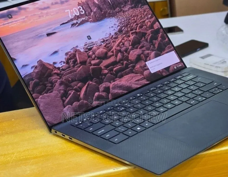 New Laptop Dell Precision 5550 16GB Intel Core i7 SSD 512GB