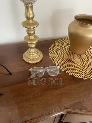 Clear Eyeglass