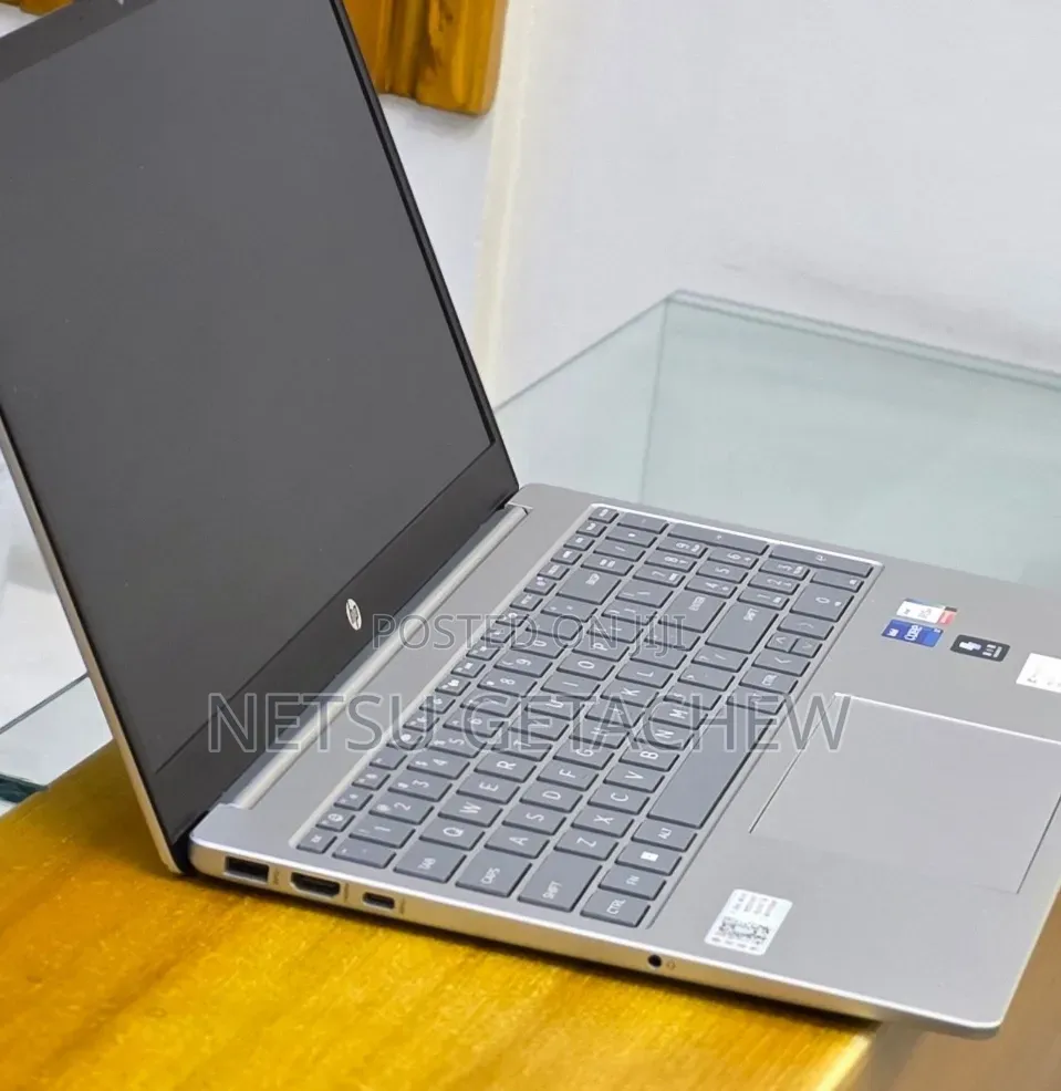 New Laptop HP Stream Notebook 16GB Intel Core i7 SSD 512GB