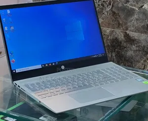 New Laptop HP Pavilion 15 8GB Intel Core i5 SSD 256GB