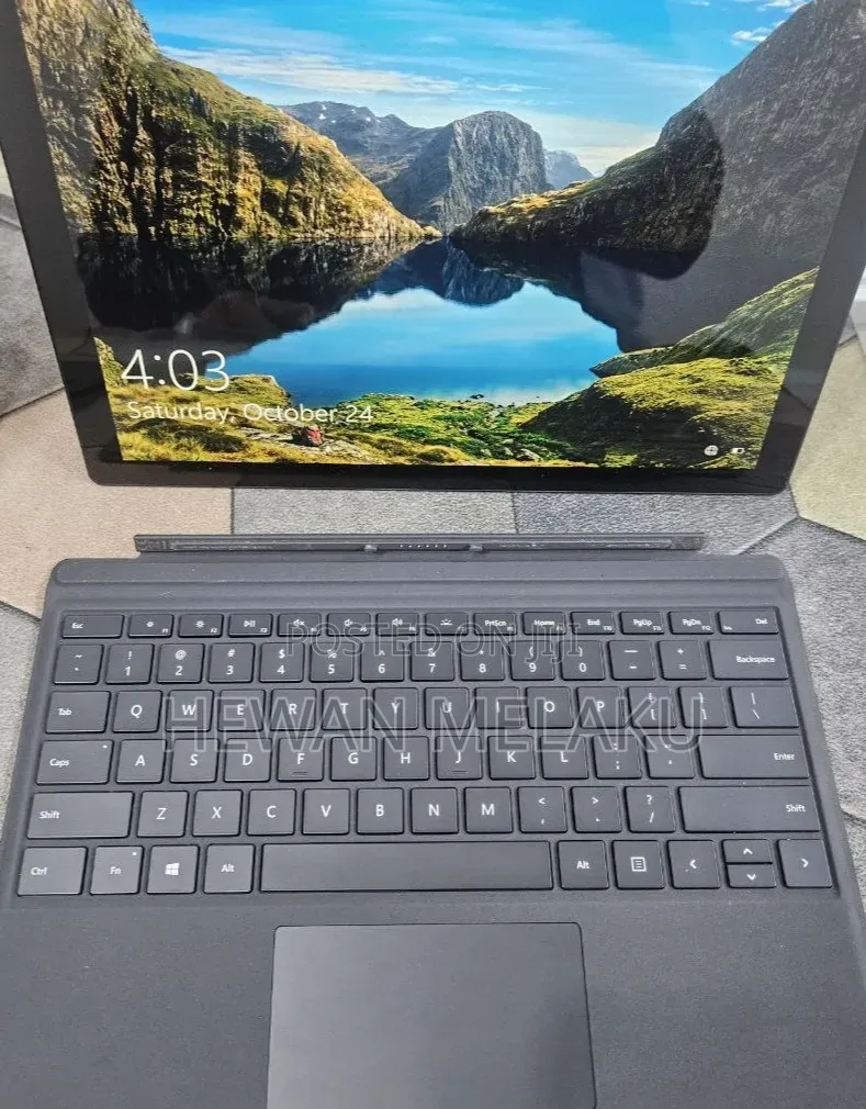New Laptop Microsoft Surface Pro 6 16GB Intel Core i7 SSD 512GB