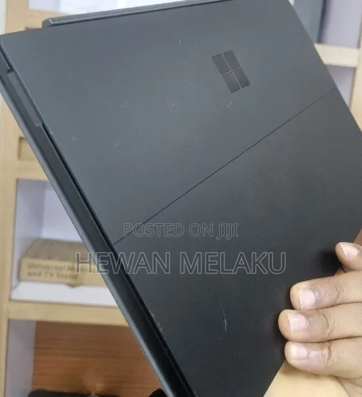 New Laptop Microsoft Surface Pro 6 16GB Intel Core i7 SSD 512GB