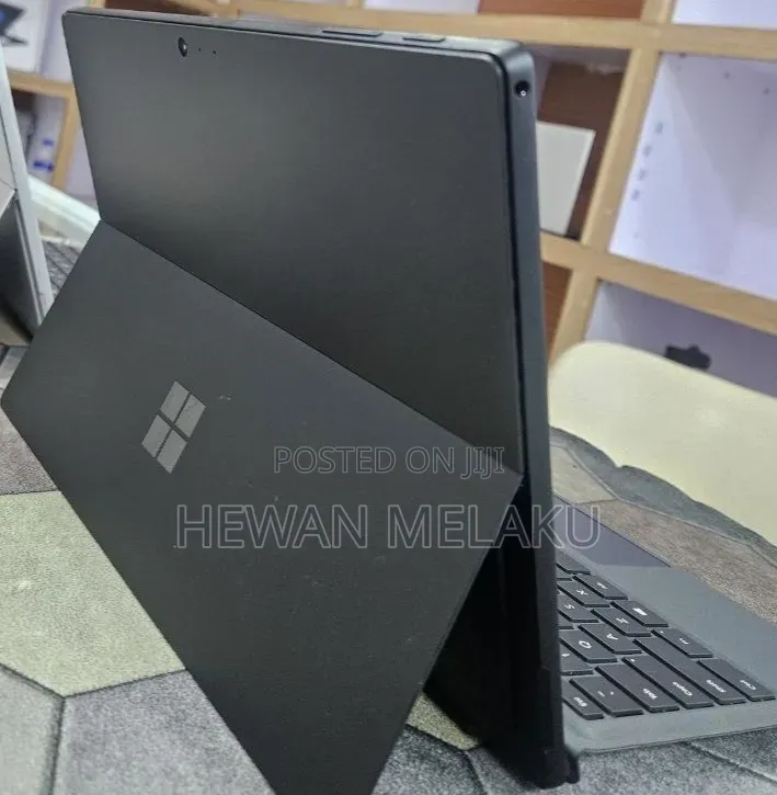 New Laptop Microsoft Surface Pro 6 16GB Intel Core i7 SSD 512GB