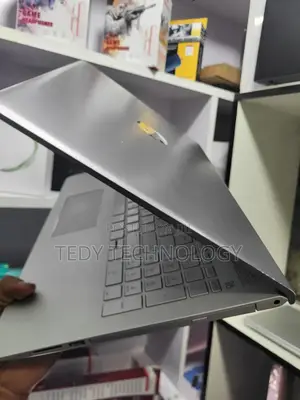 New Laptop HP Pavilion 15 8GB Intel Core i7 SSD 256GB