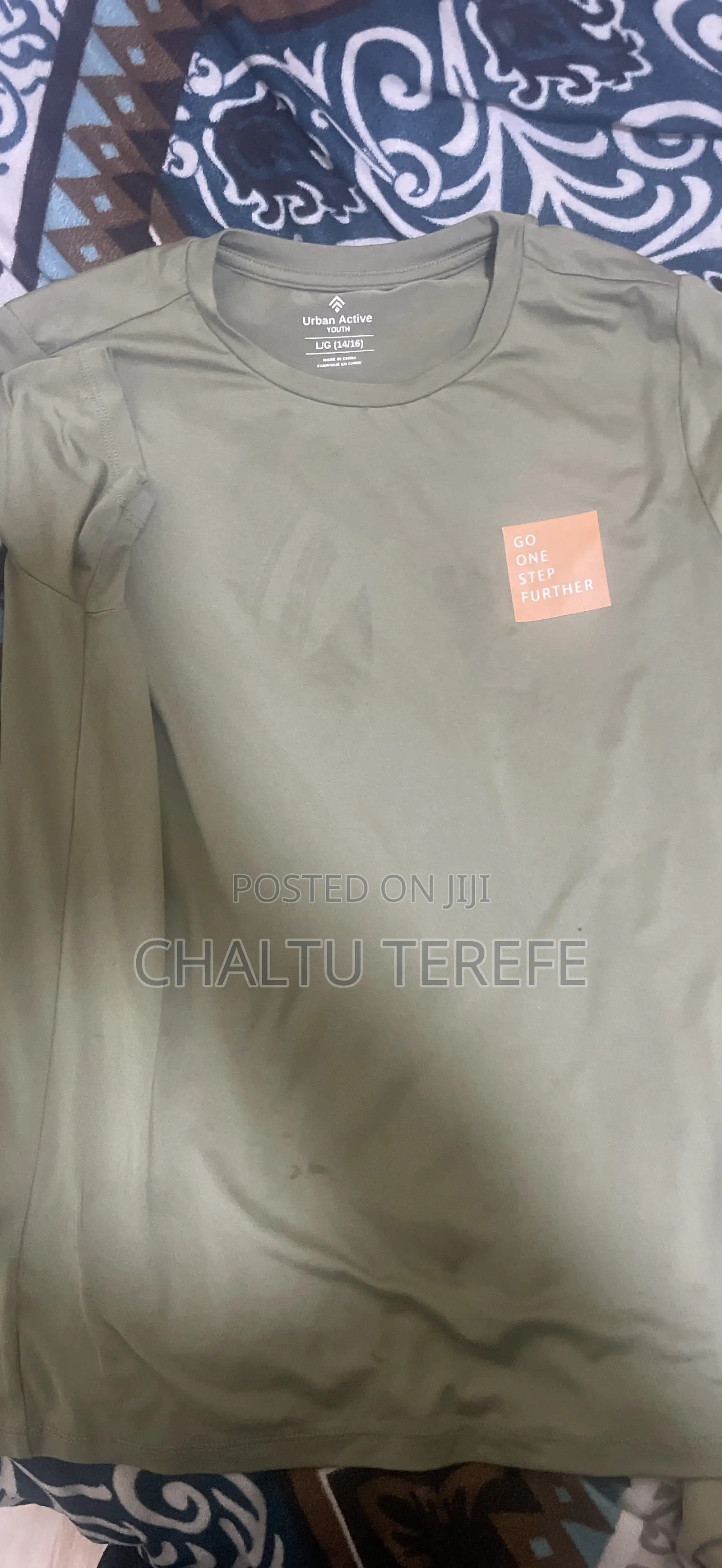 Full Body Tracksuit With T-Shirt,jacket and Sweat Pants From Canada
