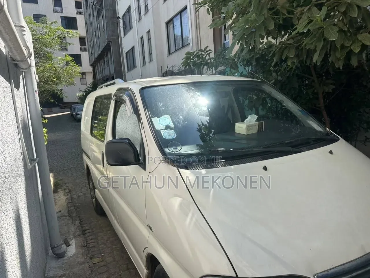 Car 2006 White