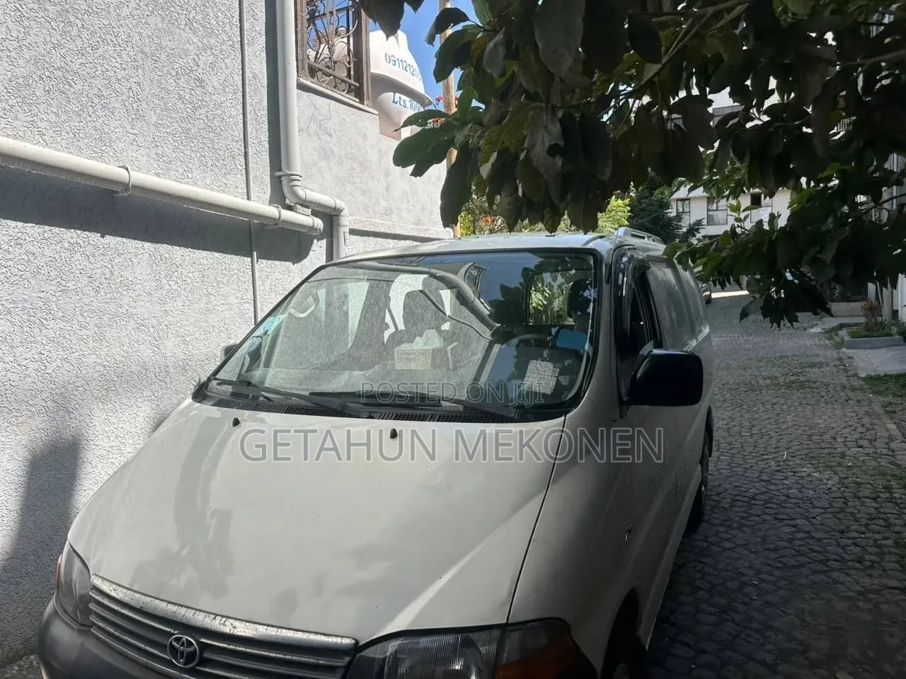 Car 2006 White
