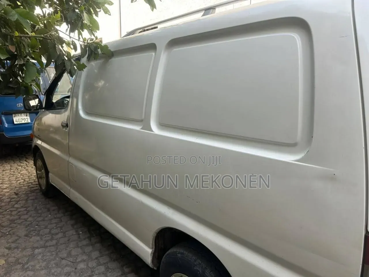 Car 2006 White