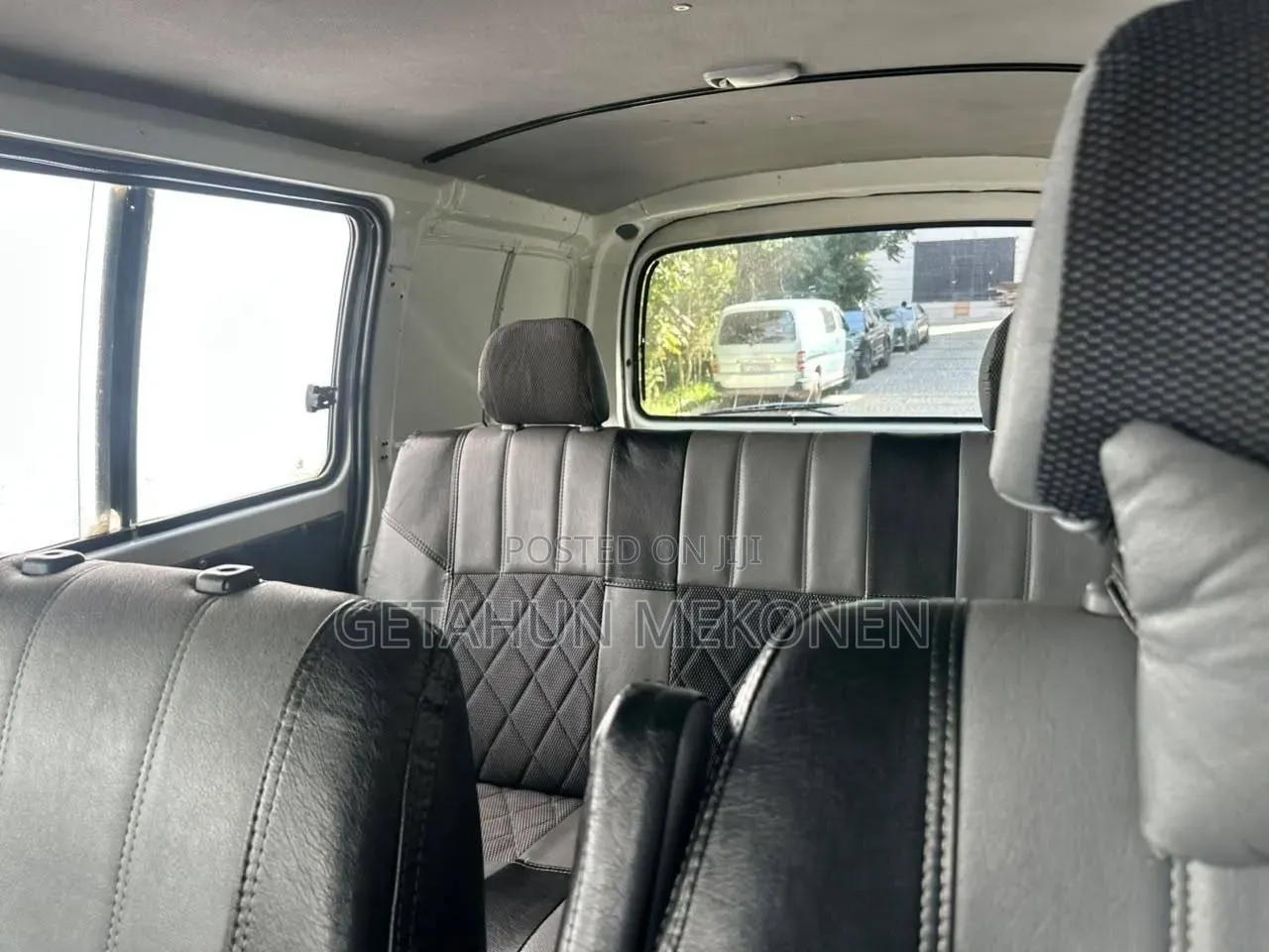 Car 2006 White
