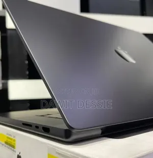 New Laptop Apple MacBook Pro 2024 M4 Max 48GB Apple M1 Max SSD 2T