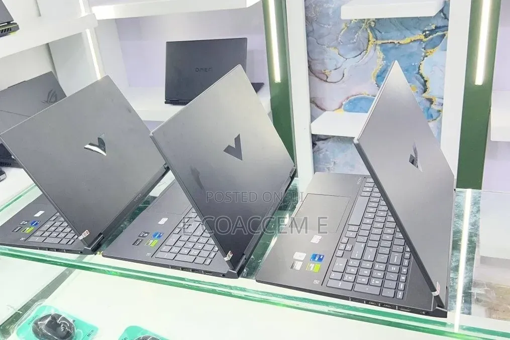 New Laptop HP Victus 16 16GB Intel Core i7 SSD 1T