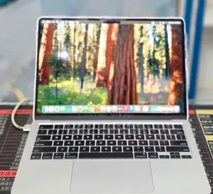 New Laptop Apple MacBook Air 2025 M4 16GB Apple M4 SSD 256GB