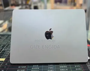 New Laptop Apple MacBook Air 2025 M4 16GB Apple M4 SSD 256GB