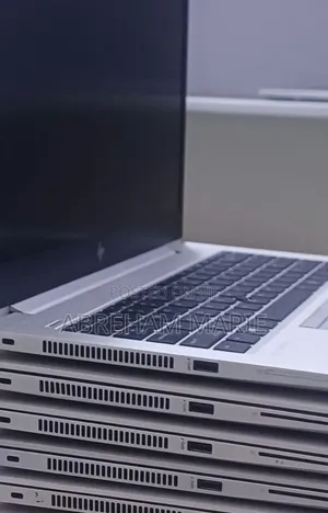 New Laptop HP EliteBook 840 G5 8GB Intel Core i5 SSD 512GB