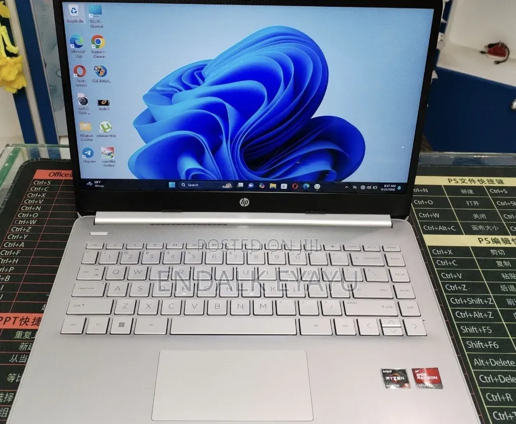 New Laptop HP Stream Notebook 8GB AMD Ryzen 5 SSD 512GB