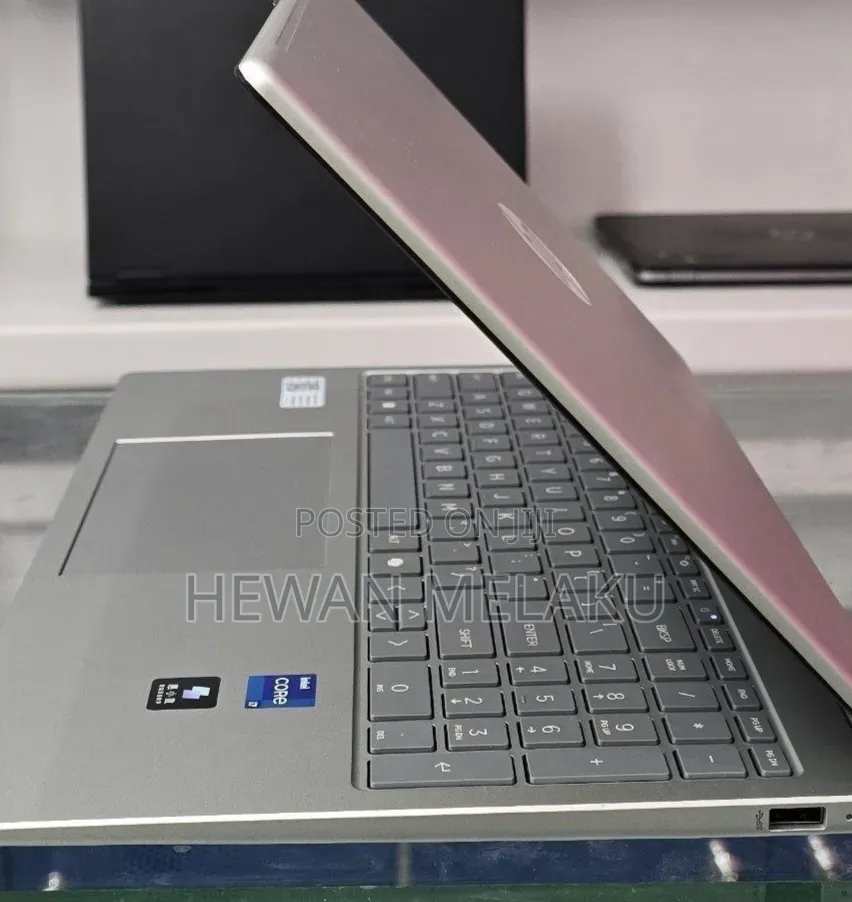 New Laptop HP Stream Notebook 16GB Intel Core i7 SSD 512GB