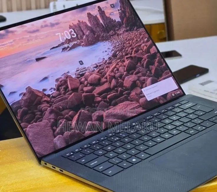 New Laptop Dell Precision 5550 16GB Intel Core i7 SSD 512GB