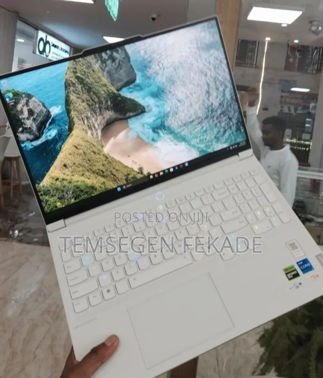 New Laptop Lenovo Legion 7 16GB Intel Core i7 SSD 1T