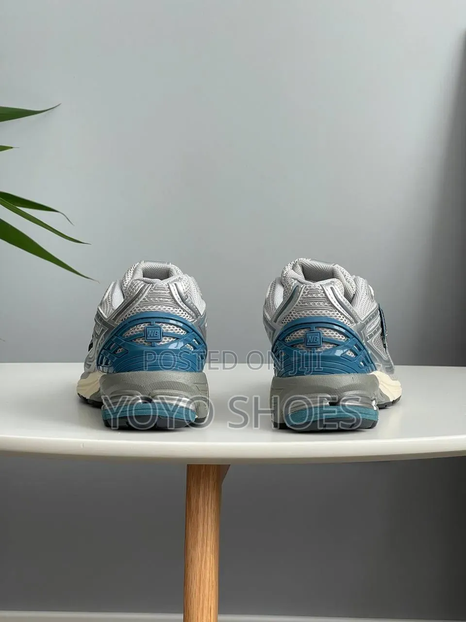 New Balance 1906R "Metallic Silver/Terrarium "Unisex Fashion Sneaker