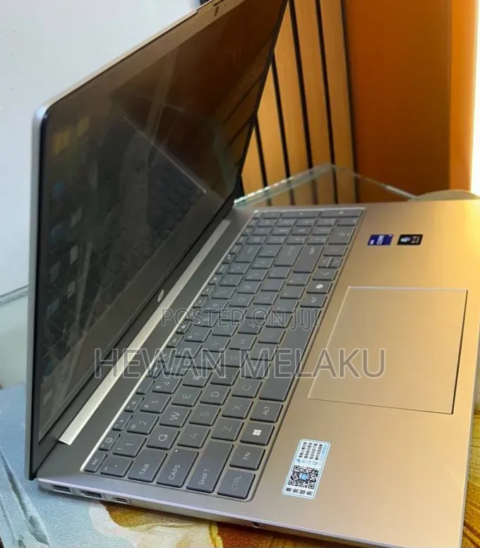 New Laptop HP Stream Notebook 16GB Intel Core i7 SSD 1T