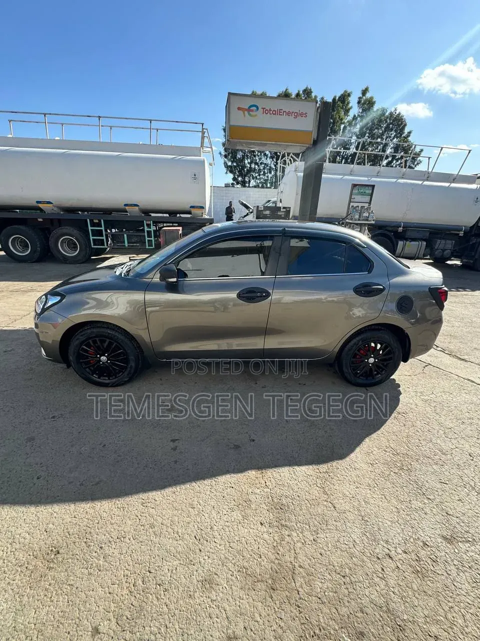 Suzuki Dzire 2023 Gray