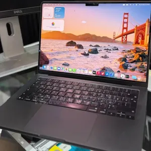 New Laptop Apple MacBook Pro 2025 M5 16GB Apple M5 Pro SSD 512GB