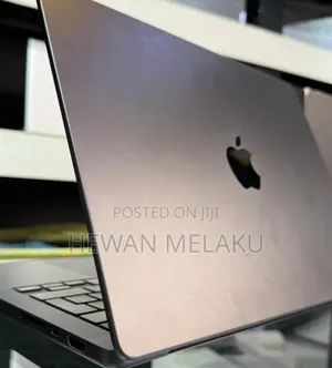 New Laptop Apple MacBook Pro 2025 M5 16GB Apple M5 Pro SSD 512GB