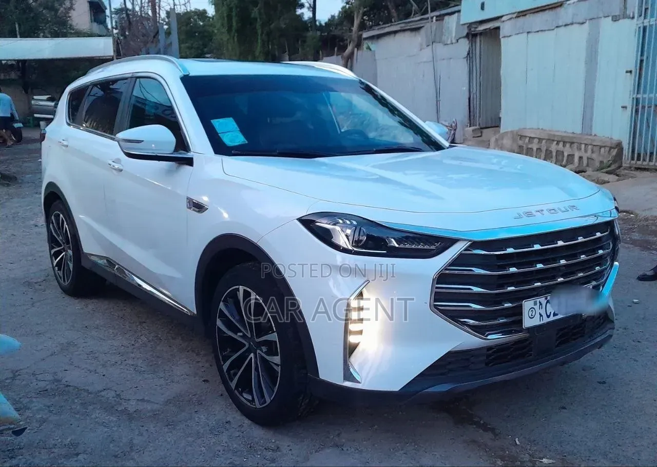 Jetour X70 Plus 2022 White