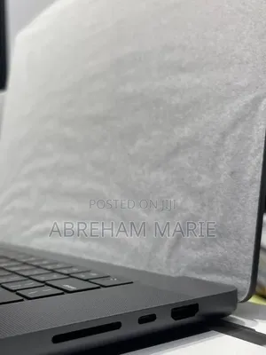 New Laptop Apple MacBook Pro 2024 M4 Max 48GB Apple M4 Max SSD 2T