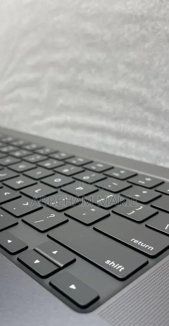 New Laptop Apple MacBook Pro 2024 M4 Max 48GB Apple M4 Max SSD 2T