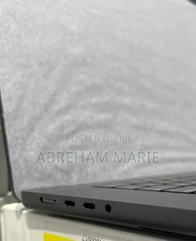 New Laptop Apple MacBook Pro 2024 M4 Max 48GB Apple M4 Max SSD 2T