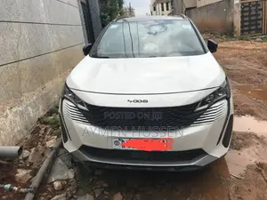 Peugeot 5008 2022 White