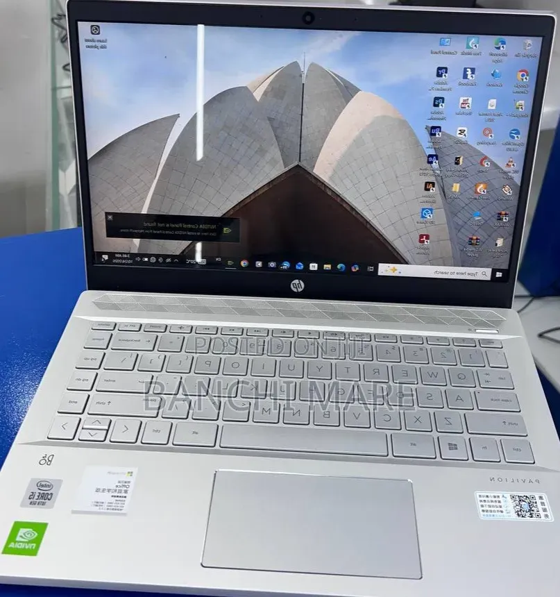 New Laptop HP Pavilion 14 8GB Intel Core i5 SSD 512GB