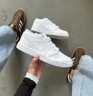 Air Jordan 1 Low Triple White | New Arrival | Sizes 40, 41, 42, 43, 44