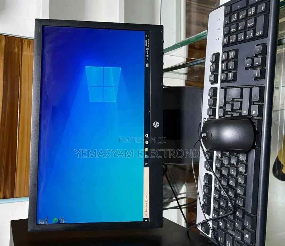 New Desktop Computer HP 280 G3 8GB Intel Core i3 HDD 500GB