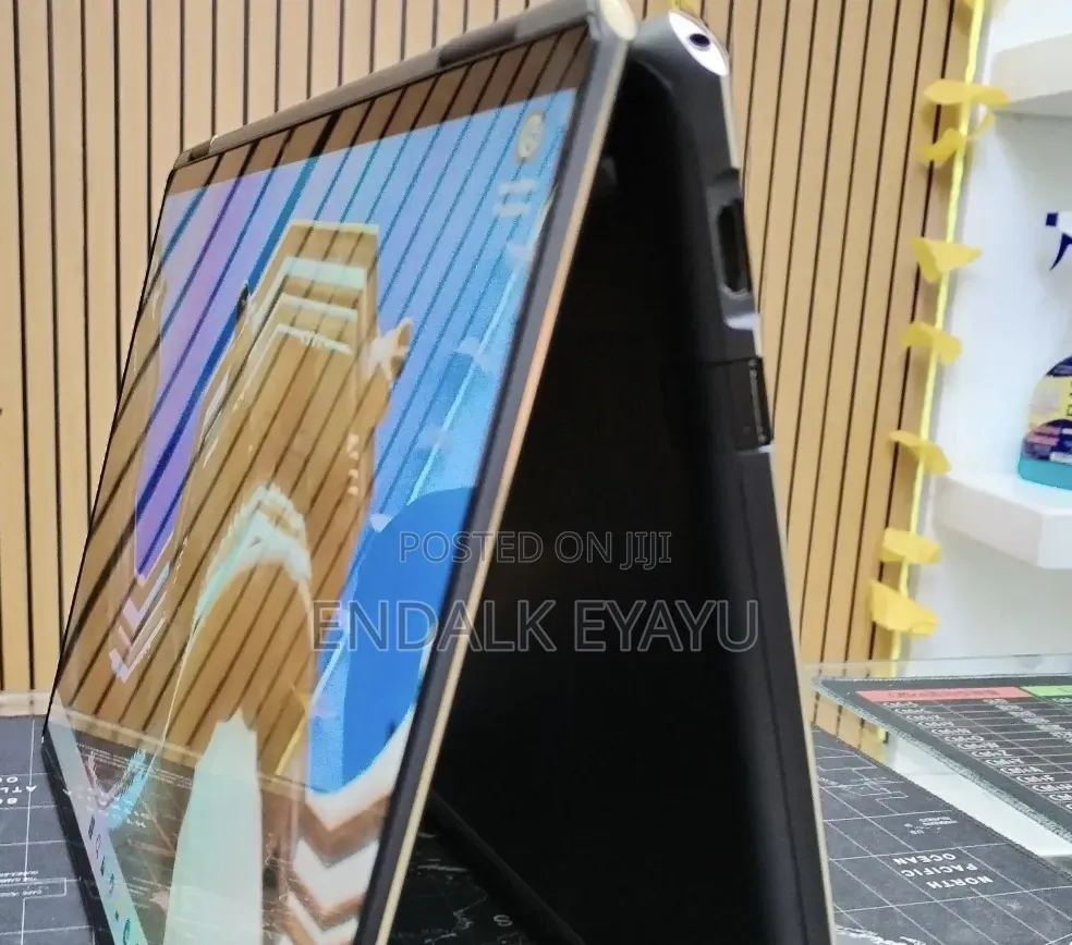 New Laptop HP Spectre 16GB Intel Core i7 SSD 512GB