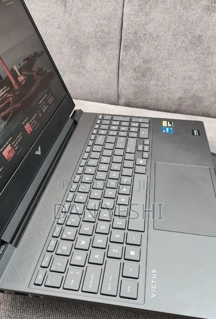 New Laptop HP Victus 15 16GB Intel Core i7 SSD 1T