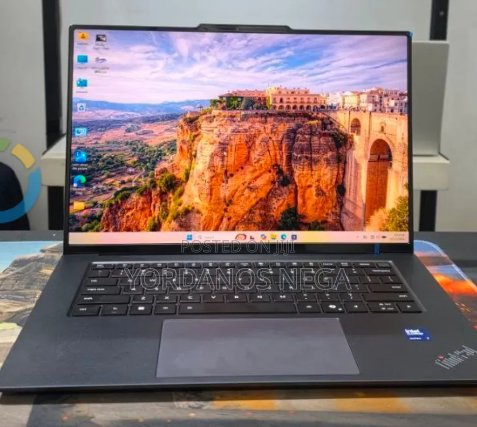 New Laptop Lenovo 32GB Intel Core Ultra 7 SSD 1T