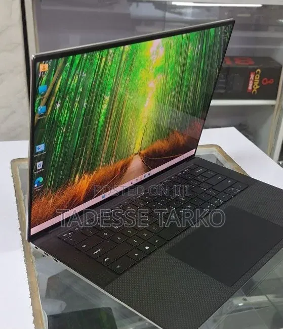 New Laptop Dell XPS 15 16GB Intel Core i7 SSD 512GB