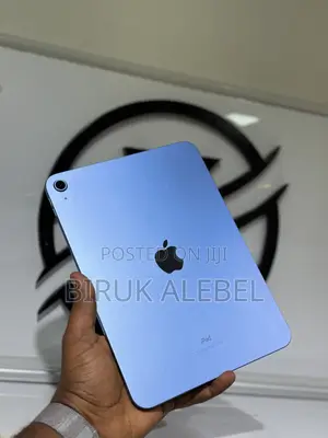 New Apple iPad 10.2 (2021) 64 GB Blue