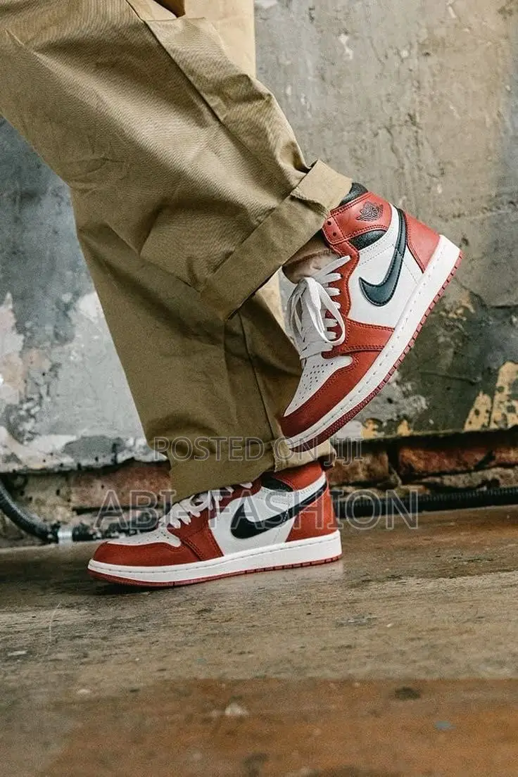 Air Jordan 1 High Chicago | New Arrival | Sizes 40, 41, 42, 43, 44
