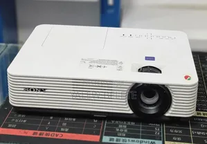 Sony Projector
model Name VPL-Dx221