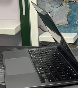 New Laptop Apple MacBook Pro 2020 8GB Apple M1 Pro SSD 512GB
