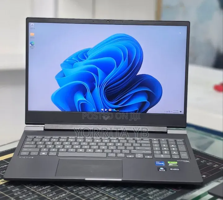 New Laptop HP Victus 16 16GB Intel Core i7 SSD 1T