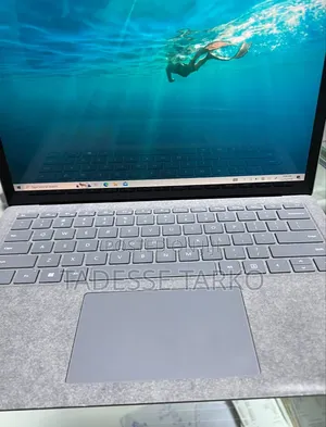 New Laptop Microsoft Surface Laptop 4 16GB Intel Core i7 SSD 512GB