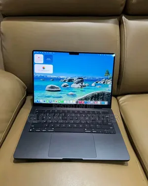 New Laptop Apple MacBook Pro 2024 M4 16GB Apple M4 SSD 512GB