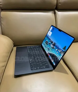 New Laptop Apple MacBook Pro 2024 M4 16GB Apple M4 SSD 512GB