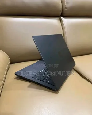 New Laptop Apple MacBook Pro 2024 M4 16GB Apple M4 SSD 512GB