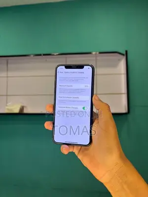 Apple iPhone XS 64 GB Black